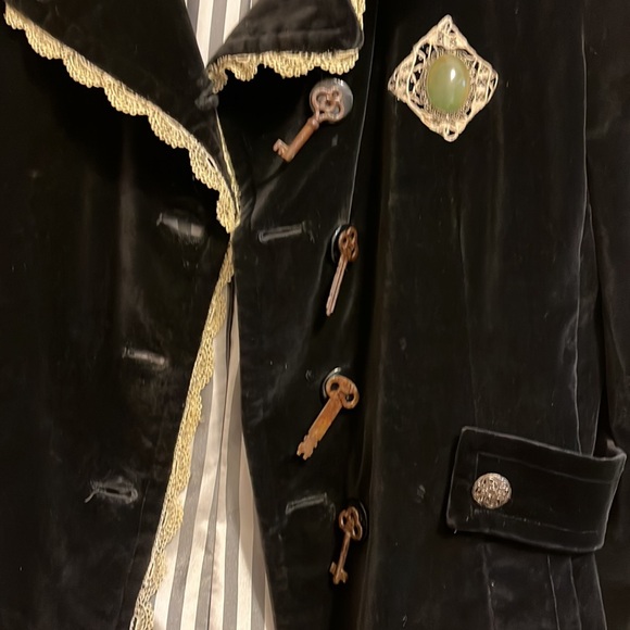 Custom Vintage Antique Lace Black Velvet Jacket - Picture 4 of 15